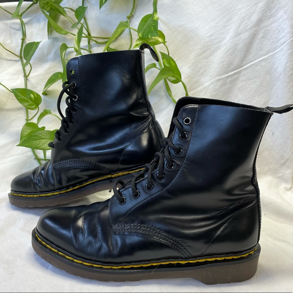 Rare Double Stitching! Vintage MIE Dr Martens